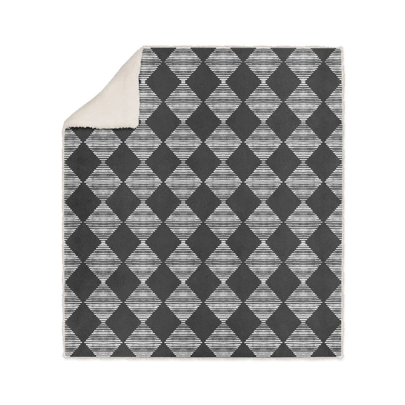 BLOCK PRINT CHECK BOARD IN BLACK AND WHITE Sherpa Comforter