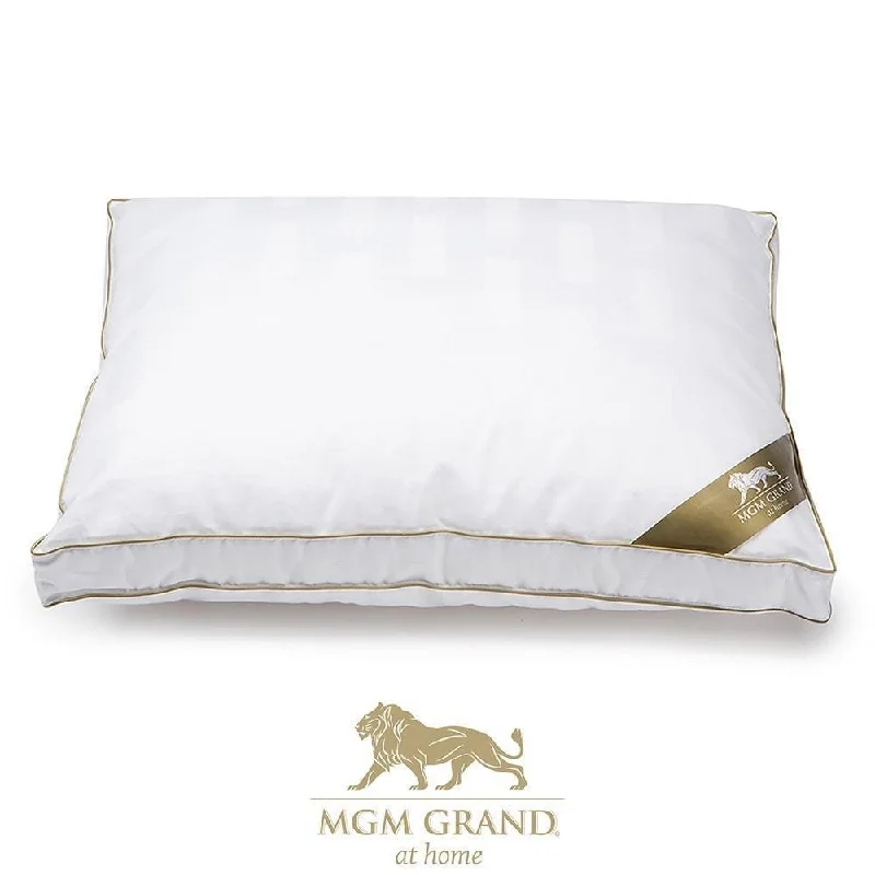 Hotel Laundry Luxury Down Alternative Pillow - White