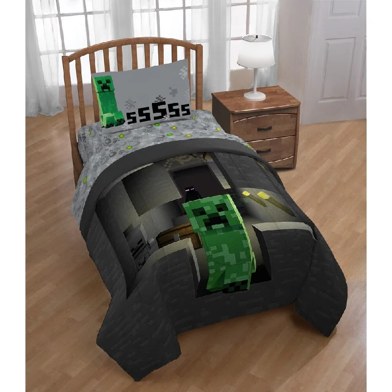 Minecraft Spawn Reversible Twin Comforter