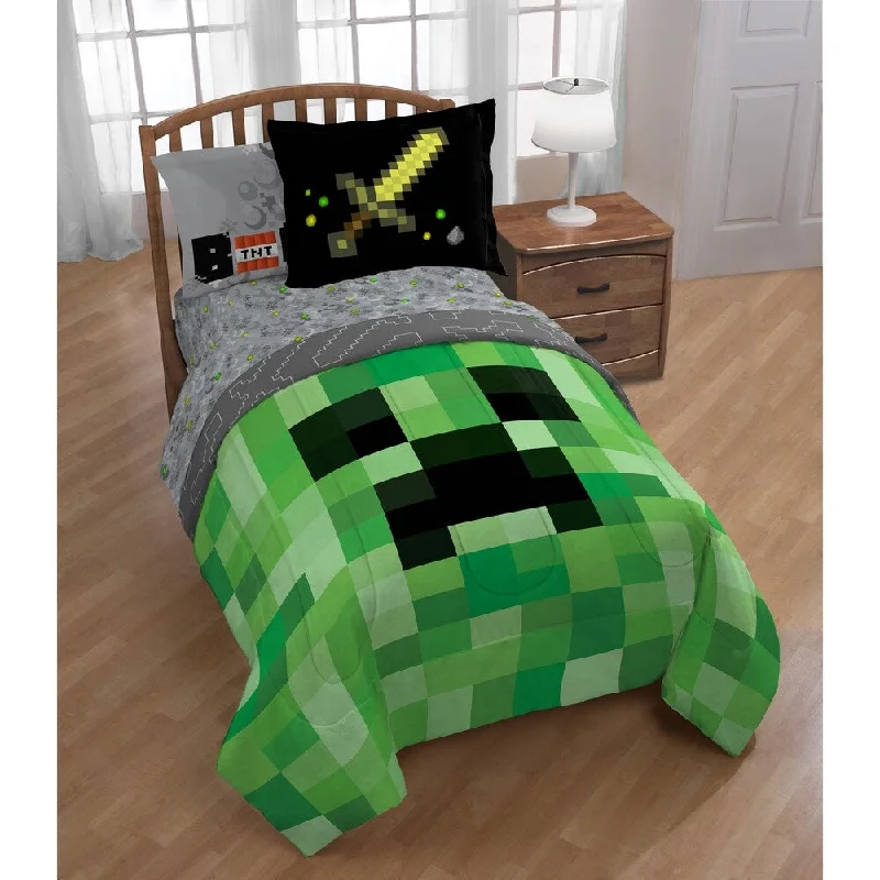 Mojang Minecraft Reversible Oversized Twin Comforter and Sham Set